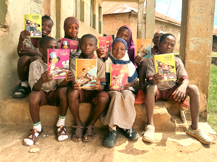 Small Action, Big Change – Gives the Gift of Literacy in Nigeria Small Action, Big Change – Gives the Gift of Literacy in Nigeria